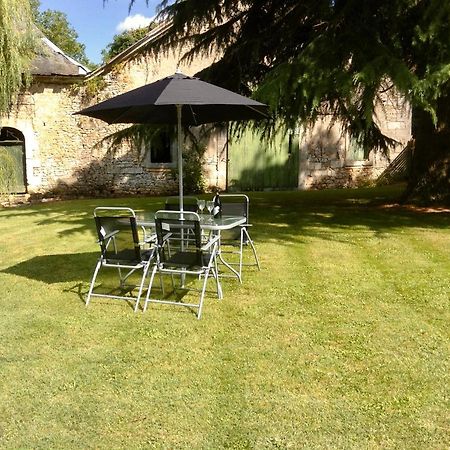 The Gatehouse At The Old Forge Villa Feuillade Bagian luar foto