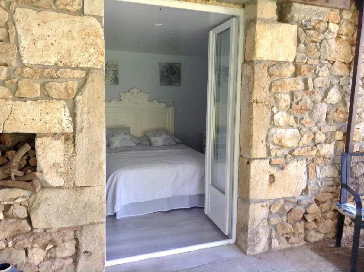 The Gatehouse At The Old Forge Villa Feuillade Bagian luar foto